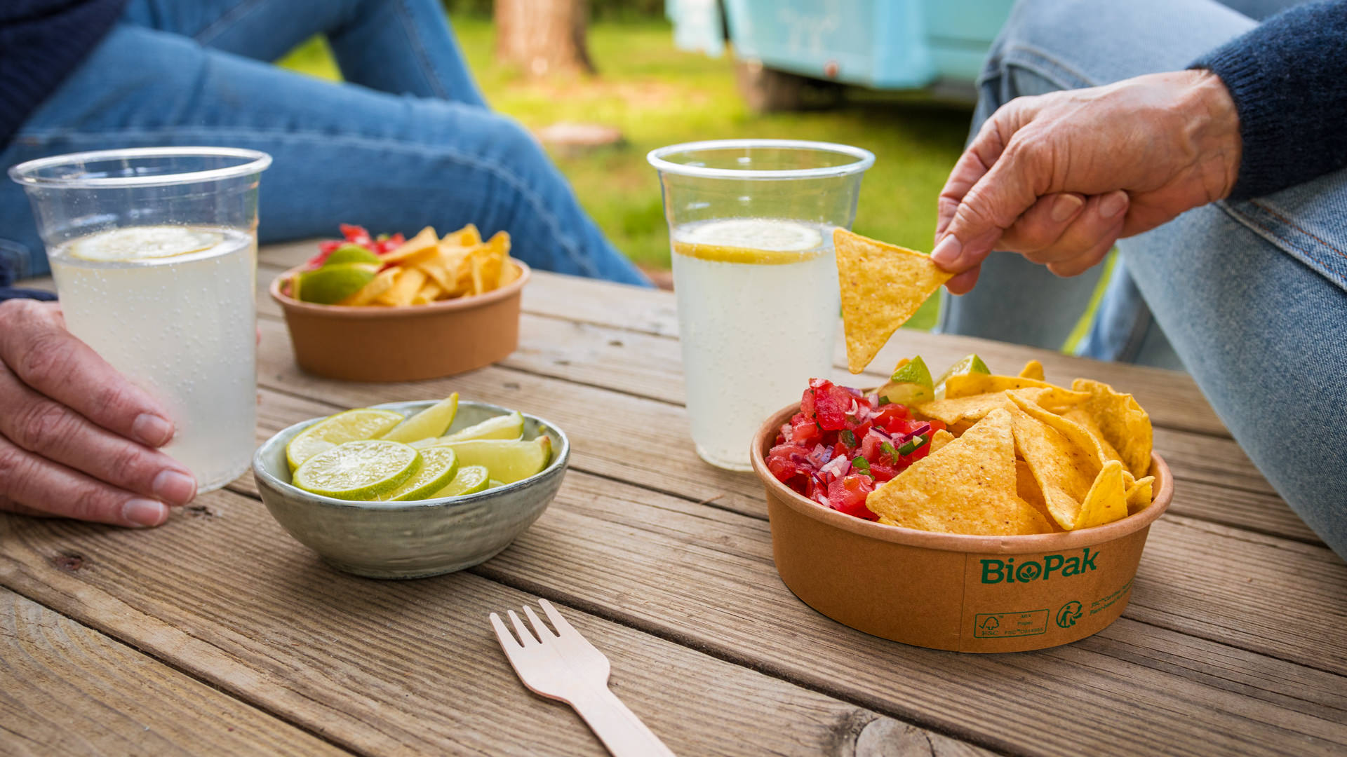 Sommerfest med drinks og nachos